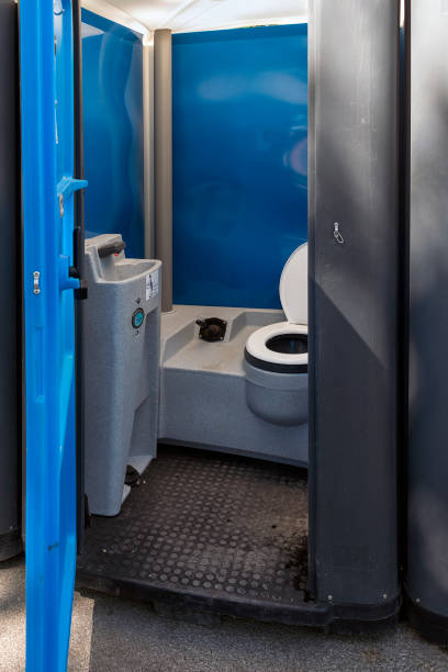 Best Porta potty rental for festivals  in Lyons, KS