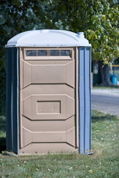 Best High-end porta potty rental  in Lyons, KS